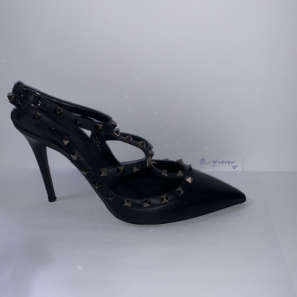42 Valentino Garavani Noir Rockstud T-Strap Pump - Picture 6 of 16